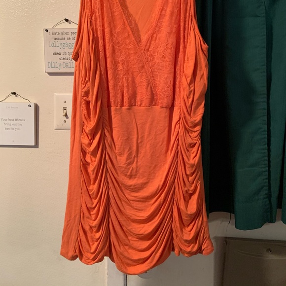 Tank top - Picture 2 of 2